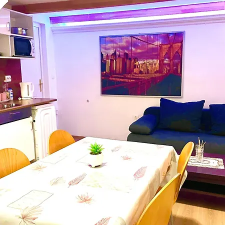 Lola Appartement Boedapest