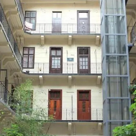 Lola Apartamento *