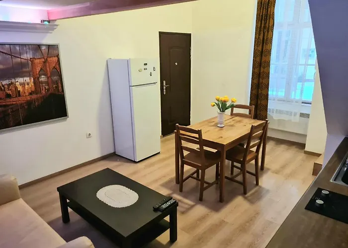 Lola Budapest